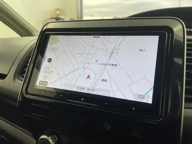 日産 セレナ ハイウェイスター V 埼玉県 2020(令2)年 7.6万km ブリリアントホワイトパール プロパイロット　社外９インチナビ　フリップダウンモニター　アラウンドビューモニター　ＢＳＩ　ＥＴＣ　前後ドライブレコーダー　レーダークルーズコントロール　ＨＤＭＩ　純正アルミホイール　オートライト