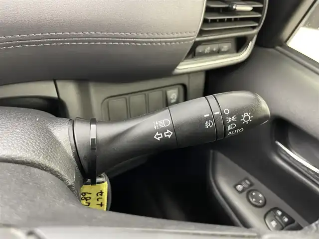 日産 セレナ ハイウェイスター V 埼玉県 2020(令2)年 7.6万km ブリリアントホワイトパール プロパイロット　社外９インチナビ　フリップダウンモニター　アラウンドビューモニター　ＢＳＩ　ＥＴＣ　前後ドライブレコーダー　レーダークルーズコントロール　ＨＤＭＩ　純正アルミホイール　オートライト