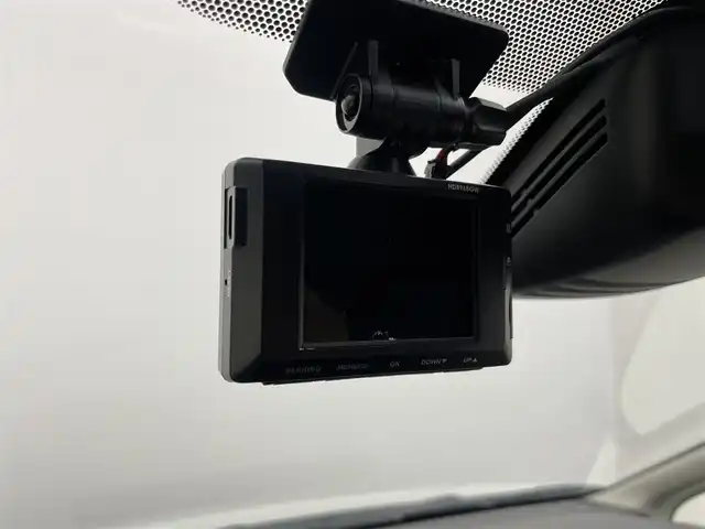 日産 セレナ ハイウェイスター V 埼玉県 2020(令2)年 7.6万km ブリリアントホワイトパール プロパイロット　社外９インチナビ　フリップダウンモニター　アラウンドビューモニター　ＢＳＩ　ＥＴＣ　前後ドライブレコーダー　レーダークルーズコントロール　ＨＤＭＩ　純正アルミホイール　オートライト