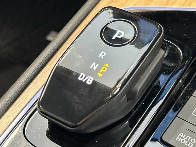 日産 オーラ G レザーエディション 岐阜県 2021(令3)年 5.5万km オーロラフレアブルーパール BOSEプレミアムサウンド/ProPILOT/純正9インチナビゲーション/アラウンドビューモニター/フルセグテレビ/Bluetooth/AppleCarPlay/USB入力端子/置くだけ充電/デジタルインナーミラー/レーダークルーズコントロール/踏み間違い衝突防止アシスト/ブラインドスポットモニター/純正ドラレコ/ETC2.0/オートエアコン/革シート/革ステアリング/純正フロアマット/プッシュスタート/スマートキー/オートライト/オートマチックハイビーム/LEDヘッドライト/純正アルミホイール