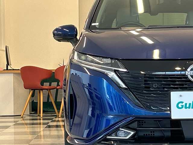 日産 オーラ G レザーエディション 岐阜県 2021(令3)年 5.5万km オーロラフレアブルーパール BOSEプレミアムサウンド/ProPILOT/純正9インチナビゲーション/アラウンドビューモニター/フルセグテレビ/Bluetooth/AppleCarPlay/USB入力端子/置くだけ充電/デジタルインナーミラー/レーダークルーズコントロール/踏み間違い衝突防止アシスト/ブラインドスポットモニター/純正ドラレコ/ETC2.0/オートエアコン/革シート/革ステアリング/純正フロアマット/プッシュスタート/スマートキー/オートライト/オートマチックハイビーム/LEDヘッドライト/純正アルミホイール