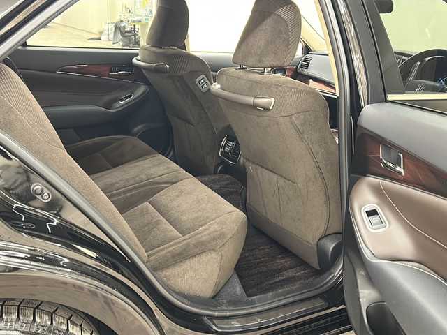 トヨタ クラウン ハイブリッド ロイヤルサルーン 道央・札幌 2014(平26)年 15.2万km ブラック 純正HDDナビ//ワンセグテレビ//バックカメラ//クルーズコントロール//ドアバイザー//プッシュスタート//パワーウィンドウ//夏タイヤ付き