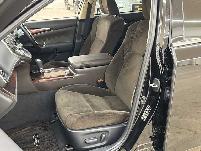 トヨタ クラウン ハイブリッド ロイヤルサルーン 道央・札幌 2014(平26)年 15.2万km ブラック 純正HDDナビ//ワンセグテレビ//バックカメラ//クルーズコントロール//ドアバイザー//プッシュスタート//パワーウィンドウ//夏タイヤ付き