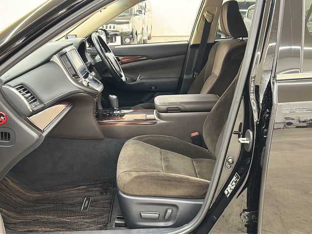 トヨタ クラウン ハイブリッド ロイヤルサルーン 道央・札幌 2014(平26)年 15.2万km ブラック 純正HDDナビ//ワンセグテレビ//バックカメラ//クルーズコントロール//ドアバイザー//プッシュスタート//パワーウィンドウ//夏タイヤ付き