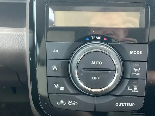 日産 モコ ドルチェG FOUR 秋田県 2015(平27)年 2.4万km モコピーチ 純正ナビ/フルセグ/４WD/バックカメラ/スマートキー/純正アルミ/D席シートヒーター/プッシュスタート/アイドリングストップ/ETC/ドライブレコーダー/ステアリングスイッチ/オートライト/オートエアコン/パワーステアリング/パワーウィンドウ/盗難防止装置/電動格納ウィンカーミラー/保証書/取扱説明書/記録簿