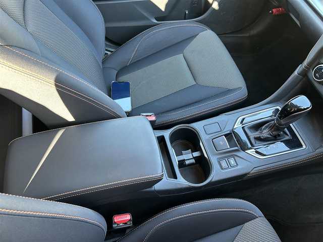 スバル インプレッサ ＸＶ 2．0i－L アイサイト 岩手県 2017(平29)年 7.6万km クールグレーカーキ ワンオーナー /社外ナビ（型式AVIC-RZ900）/フルセグTV/アイサイト /ETC /レーダークルコン /バックカメラ　/ナビステアリングスイッチ /X-MODE /ヒルディセントコントロール /パドルシフト/アイドリングストップ /オートライト/フォグランプ /ナノイー /純正トノカバー/ドアバイザー/フロアマット/ルーフレール/スマートキー×2/社外AW冬タイヤ積込/保証書 取説