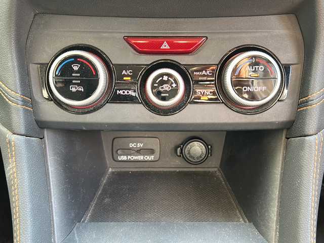 スバル インプレッサ ＸＶ 2．0i－L アイサイト 岩手県 2017(平29)年 7.6万km クールグレーカーキ ワンオーナー /社外ナビ（型式AVIC-RZ900）/フルセグTV/アイサイト /ETC /レーダークルコン /バックカメラ　/ナビステアリングスイッチ /X-MODE /ヒルディセントコントロール /パドルシフト/アイドリングストップ /オートライト/フォグランプ /ナノイー /純正トノカバー/ドアバイザー/フロアマット/ルーフレール/スマートキー×2/社外AW冬タイヤ積込/保証書 取説