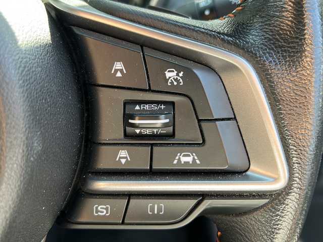 スバル インプレッサ ＸＶ 2．0i－L アイサイト 岩手県 2017(平29)年 7.6万km クールグレーカーキ ワンオーナー /社外ナビ（型式AVIC-RZ900）/フルセグTV/アイサイト /ETC /レーダークルコン /バックカメラ　/ナビステアリングスイッチ /X-MODE /ヒルディセントコントロール /パドルシフト/アイドリングストップ /オートライト/フォグランプ /ナノイー /純正トノカバー/ドアバイザー/フロアマット/ルーフレール/スマートキー×2/社外AW冬タイヤ積込/保証書 取説