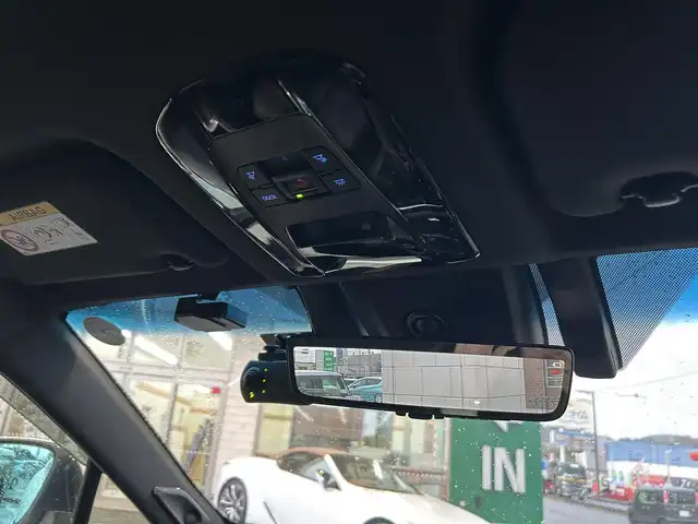 トヨタ ハリアー Z レザーパッケージ 広島県 2020(令2)年 1.8万km ホワイトパールクリスタルシャイン ワンオーナー/モデリスタエアロ（デイライト付き）/純正ナビ（Miracast/Bluetooth）/・フルセグTV（走行中視聴可）/・JBLプレミアムサウンド/全方位モニター/ETC2.0/前後ドライブレコーダー/デジタルインナーミラー/黒レザーシート/・シートヒーター/・エアシート/・パワーシート（メモリー機能付き）/衝突被害軽減ブレーキ/レーダークルーズコントロール/コーナーセンサー/車線逸脱警報/オートマチックハイビーム/ブラインドスポットモニター/ステアリングヒーター/パワーバックドア/ヘッドアップディスプレイ