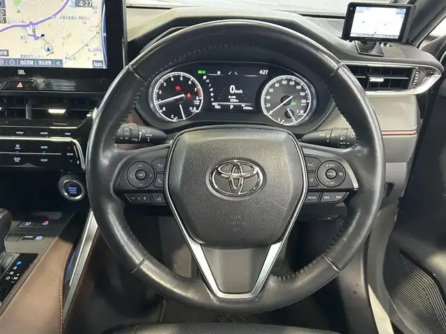 トヨタ ハリアー Z レザーパッケージ 広島県 2020(令2)年 1.8万km ホワイトパールクリスタルシャイン ワンオーナー/モデリスタエアロ（デイライト付き）/純正ナビ（Miracast/Bluetooth）/・フルセグTV（走行中視聴可）/・JBLプレミアムサウンド/全方位モニター/ETC2.0/前後ドライブレコーダー/デジタルインナーミラー/黒レザーシート/・シートヒーター/・エアシート/・パワーシート（メモリー機能付き）/衝突被害軽減ブレーキ/レーダークルーズコントロール/コーナーセンサー/車線逸脱警報/オートマチックハイビーム/ブラインドスポットモニター/ステアリングヒーター/パワーバックドア/ヘッドアップディスプレイ