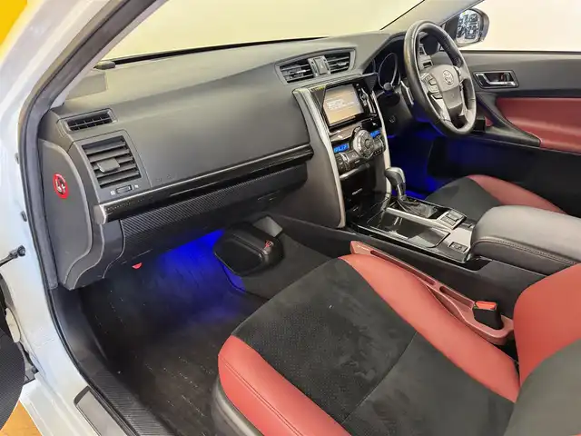 トヨタ マークＸ 350RDS 群馬県 2017(平29)年 5.9万km ホワイトパールクリスタルシャイン 純正7インチナビ/・フルセグTV/・BT/DVD/CD/SD/・FM/AM/バックカメラ/ビルトインETC/ドライブレコーダー/レーダークルーズコントロール/レーンディパーチャーアラート/前席シートヒーター/前席パワーシート/ブラックハーフレザーシート/ステアリングスイッチ/パドルシフト/スマートキー/プッシュスタート/純正18インチAW/純正フロアマット/純正ドアバイザー/LEDヘッドライト/フォグランプ/オートライト/トランクスポイラー/電動格納ウィンカーミラー/横滑り防止機能