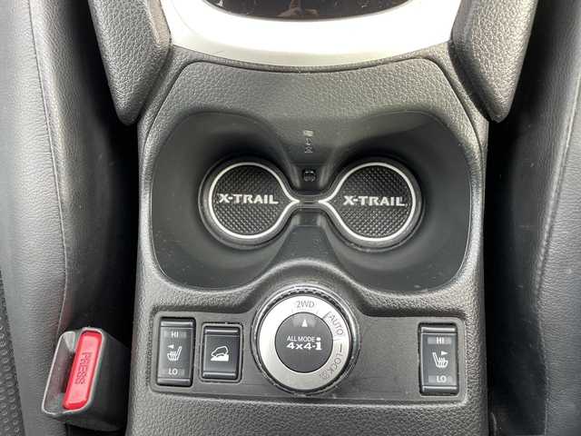 日産 エクストレイル 20X エマージェンシーブレーキ 宮城県 2015(平27)年 8.6万km ダイヤモンドブラック レザーシート/シートヒーター/純正ナビ/フルセグ/Bluetooth/DVD/ CD再生機能/エマージェンシーブレーキ/LEDヘッドライト