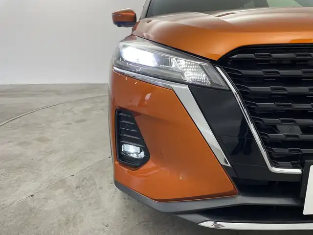 日産 キックス X 群馬県 2021(令3)年 1.3万km プレミアムコロナオレンジ 純正９型ナビ　全周囲カメラ　アダプティブクルーズコントロール　レーンキープアシスト　衝突被害軽減ブレーキ　オートマチックハイビーム　シートヒーター　インテリジェントルームミラー　ＥＴＣ　ＬＥＤ　禁煙車