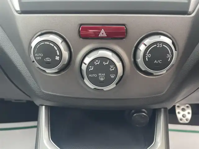 スバル インプレッサ ＷＲＸ STi 山形県 2010(平22)年 8.8万km オブシディアンブラックパール 4WD/SDナビ/　　【CD　DVD　ワンセグ　AUX　USB】/HIDヘッドライト/パワーシート/ハーフレザーシート/純正18インチアルミホイール/純正フロアマット/ドアバイザー/電動格納ウィンカーミラー/フォグランプ/横滑り防止装置/スマートキー×2/ETC
