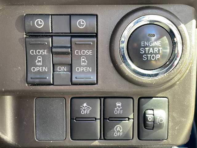 トヨタ ルーミー G 大阪府 2020(令2)年 2.6万km レーザーブルークリスタルシャイン 純正ナビ（ワンセグTV/Bluetooth/CD）/バックカメラ/両側パワースライドドア/ETC/ドライブレコーダー/プッシュスタート/衝突被害軽減ブレーキ/アイドリングストップ/方向指示器ワンタッチ機能/電動格納ミラー