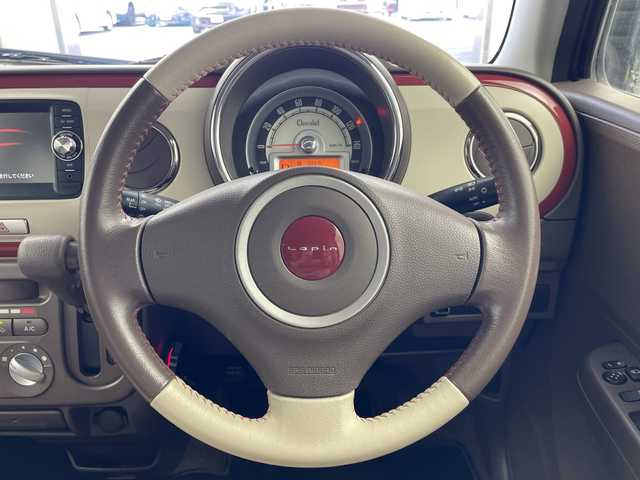 スズキ ラパン ショコラ G 岐阜県 2013(平25)年 5.3万km エアブルーメタリック バックカメラ/ETC/ドライブレコーダー/オートHIDヘッドライト/パワーウィンドウ/パワーステアリング/アイドリングストップ/革巻きステアリング/レザーシート/純正フロアマット/電動格納ミラー/スマートキー/プッシュスタート