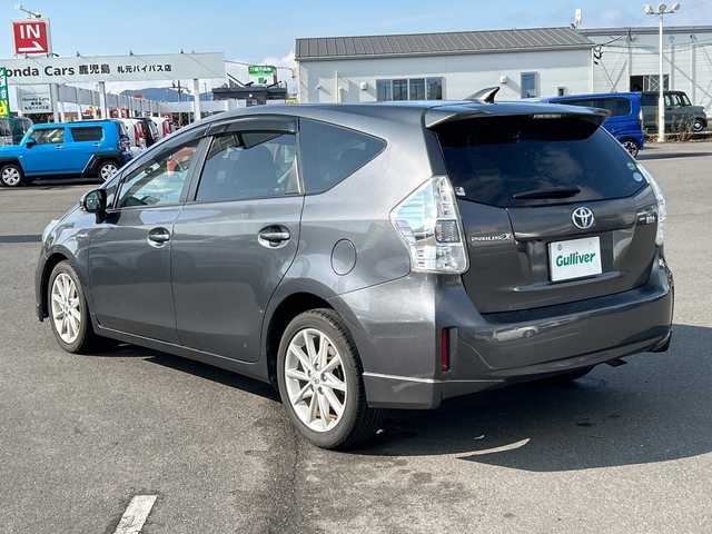 トヨタ プリウス α S ツーリングセレクション 鹿児島県 2013(平25)年 7.8万km グレーメタリック 純正ナビ/ETC/Bluetooth接続/フルセグTV/純正フロアマット/オートライト/LEDヘッドライト/スマートキー/プッシュスタート/スペアキー/純正17インチアルミホイール/横滑り防止装置/カーテンエアバッグ/取扱説明書/保証書/記録簿
