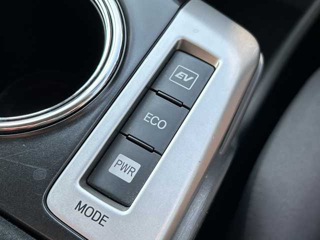 トヨタ プリウス α S ツーリングセレクション 鹿児島県 2013(平25)年 7.8万km グレーメタリック 純正ナビ/ETC/Bluetooth接続/フルセグTV/純正フロアマット/オートライト/LEDヘッドライト/スマートキー/プッシュスタート/スペアキー/純正17インチアルミホイール/横滑り防止装置/カーテンエアバッグ/取扱説明書/保証書/記録簿