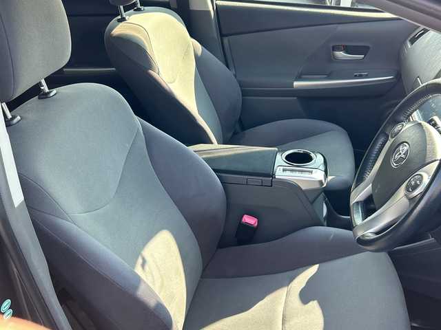 トヨタ プリウス α S ツーリングセレクション 鹿児島県 2013(平25)年 7.8万km グレーメタリック 純正ナビ/ETC/Bluetooth接続/フルセグTV/純正フロアマット/オートライト/LEDヘッドライト/スマートキー/プッシュスタート/スペアキー/純正17インチアルミホイール/横滑り防止装置/カーテンエアバッグ/取扱説明書/保証書/記録簿