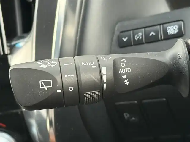 トヨタ アルファード S Cパッケージ 千葉県 2023(令5)年 5万km ホワイトパールクリスタルシャイン 純正ナビ/フルセグＴＶ/アラウンドビューモニター/フリップダウンモニター/ビルトインＥＴＣ/サンルーフ/オットマン/パワーバックドア/両側パワースライドドア/前席シートヒーター/前席エアシート/前席パワーシート/ＪＢＬサウンド/デジタルインナーミラー/オートライト/オートハイビーム/ステアリングヒーター/コーナーセンサー/衝突被害軽減ブレーキ/レーンキープアシスト/USBソケット