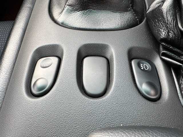 マツダ ＲＸ－７ Type RB Sパッケージ 茨城県 2002(平14)年 3.6万km イノセントブルー 社外ナビ【Bluetooth/TV/CD/DVD】/バックカメラ/ドライブレコーダー/ABS/フロントフォグランプ/純正フロアマット/ノーマルダンパー/社外マフラー/純正アルミホイール/社外アルミホイールあり/新車時保証書/取扱説明書