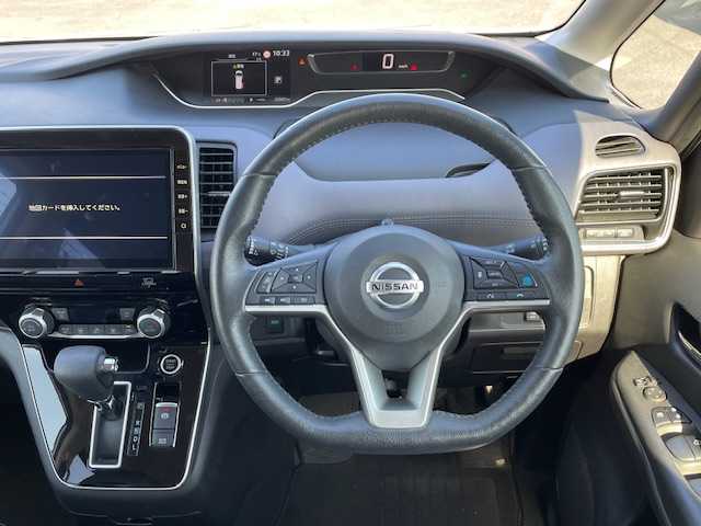 日産 セレナ ハイウェイスター V 静岡県 2020(令2)年 3.3万km ブリリアントホワイトパール ●純正ナビ/(フルセグ/CD/DVD/Bluetooth)/●レザー防水シート/●前席シートヒーター/●全方位カメラ/●プロパイロット/●ブラインドスポットモニター/●エマージェンシーブレーキ/●前後インテリジェントソナー/●電動パーキングブレーキ/●オートブレーキホールド/●LEDヘッドライト＆フォグランプ/●オートライト/●革巻きステアリング/●ステアリングスイッチ/●ステアリングヒーター/●ETC/●前方ドライブレコーダー/●電動格納ウィンカーミラー/●スマートキー/●プッシュスタート/●純正フロアマット/●純正16インチアルミホイール/●ダブル＋サイドSRS＋ABS/●車両取扱説明書/●ナビ取扱説明書