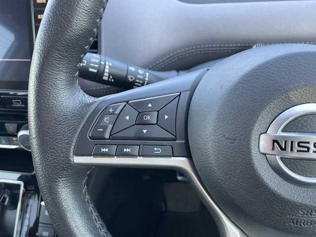 日産 セレナ ハイウェイスター V 静岡県 2020(令2)年 3.3万km ブリリアントホワイトパール ●純正ナビ/(フルセグ/CD/DVD/Bluetooth)/●レザー防水シート/●前席シートヒーター/●全方位カメラ/●プロパイロット/●ブラインドスポットモニター/●エマージェンシーブレーキ/●前後インテリジェントソナー/●電動パーキングブレーキ/●オートブレーキホールド/●LEDヘッドライト＆フォグランプ/●オートライト/●革巻きステアリング/●ステアリングスイッチ/●ステアリングヒーター/●ETC/●前方ドライブレコーダー/●電動格納ウィンカーミラー/●スマートキー/●プッシュスタート/●純正フロアマット/●純正16インチアルミホイール/●ダブル＋サイドSRS＋ABS/●車両取扱説明書/●ナビ取扱説明書