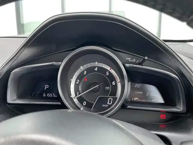 マツダ ＣＸ－３ XD ツーリング 香川県 2015(平27)年 6.2万km セラミックM i-ACTIVSENSE/・SCBS（スマート・シティ・ブレーキ・サポート）/・EBD(アンチロック・ブレーキ・システム)/・DSC（横滑り防止装置）/・HBC（ハイ・ビーム・コントロール・システム）/・BSM（ブラインド・スポット・モニタリング）/・MRCC（マツダ・レーダー・クルーズ・コントロール）/純正7インチマツダコネクトナビ/→フルセグ/CD/DVD/Bluetooth/AM/FM/AUX/USB/バックカメラ/ハーフレザーシート/LEDオートライト/革巻きステアリング/ステアリングリモコン/パドルシフト/MTモード付AT/純正18インチアルミ/純正フロアマット/ETC/アイドリングストップ/プッシュスタート/スマートキー