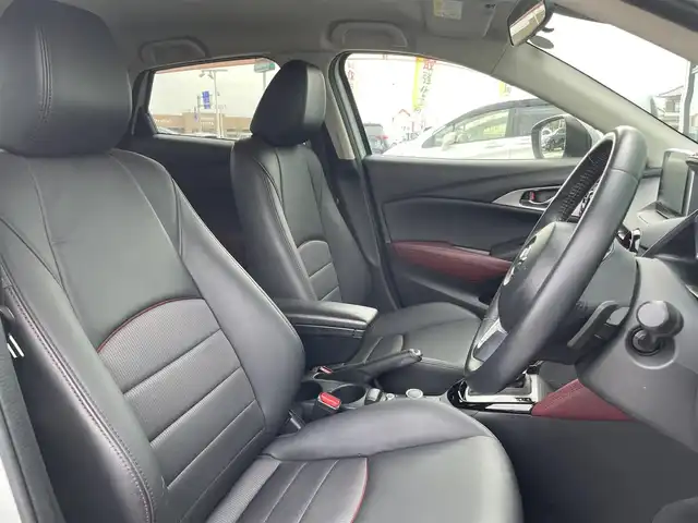 マツダ ＣＸ－３ XD ツーリング 香川県 2015(平27)年 6.2万km セラミックM i-ACTIVSENSE/・SCBS（スマート・シティ・ブレーキ・サポート）/・EBD(アンチロック・ブレーキ・システム)/・DSC（横滑り防止装置）/・HBC（ハイ・ビーム・コントロール・システム）/・BSM（ブラインド・スポット・モニタリング）/・MRCC（マツダ・レーダー・クルーズ・コントロール）/純正7インチマツダコネクトナビ/→フルセグ/CD/DVD/Bluetooth/AM/FM/AUX/USB/バックカメラ/ハーフレザーシート/LEDオートライト/革巻きステアリング/ステアリングリモコン/パドルシフト/MTモード付AT/純正18インチアルミ/純正フロアマット/ETC/アイドリングストップ/プッシュスタート/スマートキー