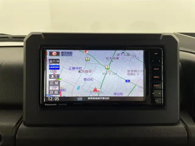 スズキ ジムニー シエラ JC 群馬県 2020(令2)年 5.7万km シフォンアイボリーメタリックブラック2トーンルーフ ルーフキャリア/純正SDナビ(CN-RZ753W)/　CD/DVD/Bluetooth/USB/フルセグTV/4WD/デュアルセンサーブレーキサポート/誤発進抑制機能/車線逸脱警報/標識認識機能/ふらつき警報機能/先行車発進お知らせ機能/オートマチックハイビーム/ヘッドライトウォッシャー/前席シートヒーター/ETC/前後ドライブレコーダー/革巻きステアリング/ステアリングスイッチ/LEDヘッドライト/プッシュスタート/スマートキー/マッドフラップ