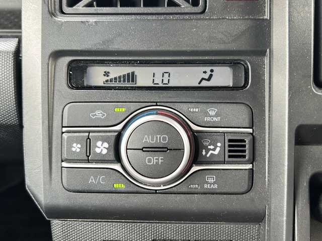 ダイハツ タフト X 沖縄県 2020(令2)年 3.8万km レイクブルーメタリック 純正ナビ/（ＡＭ／ＦＭ／ＣＤ／ＤＶＤ／ＢＴ）　/バックモニター　/フルセグＴＶ　/ガラスルーフ　/ドラレコ　/コーナーセンサー　/衝突軽減　/純正フロアマット　/パーキングアシスト　/アイドリングストップ/スマートキー