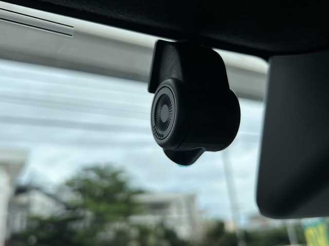 ダイハツ タフト X 沖縄県 2020(令2)年 3.8万km レイクブルーメタリック 純正ナビ/（ＡＭ／ＦＭ／ＣＤ／ＤＶＤ／ＢＴ）　/バックモニター　/フルセグＴＶ　/ガラスルーフ　/ドラレコ　/コーナーセンサー　/衝突軽減　/純正フロアマット　/パーキングアシスト　/アイドリングストップ/スマートキー