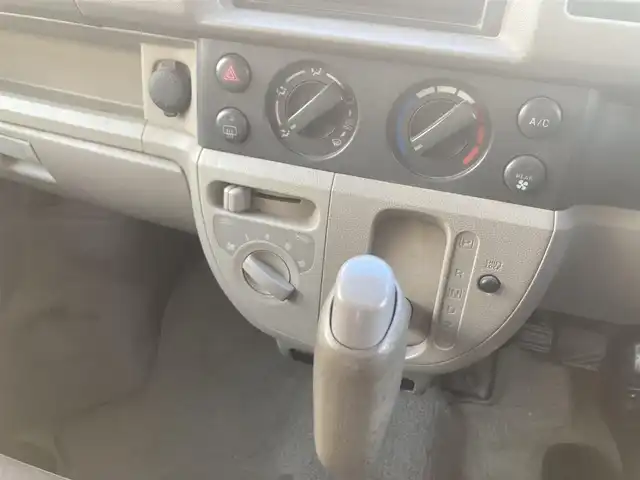 スズキ エブリイ ジョイン 兵庫県 2005(平17)年 13万km スペリアホワイト 1DINオーディオ/CD/FM/AM/AC/純正フロアまっと/パワーウィンドウ/取扱説明書/令和1年3年5年整備記録簿