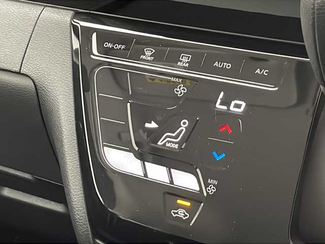 日産 ルークス HWS Gターボ プロパイロットED 千葉県 2020(令2)年 0.5万km チタニウムグレーメタリック 純正ディスプレイオーディオ/(AM/FM/Bluetooth/USB/iPod)/全方位カメラ/エマージェンシーブレーキ/車線逸脱警報/車線逸脱防止支援/プロパイロット/先行車発進告知/速度標識表示/道路標識表示/クリアランスソナー(前後)/インテリジェントクルーズコントロール/ドライブレコーダー/両側パワースライドドア/社外ETC/ルーフキャリア/LEDヘッドライト/フォグランプ/ステアリングスイッチ/電動パーキングブレーキ/純正フロアマット/純正15インチアルミホイール/ドアバイザー/オートライト/ベンチシート/エアバッグ(W＋サイド+カーテン)/横滑り防止装置/プッシュスタート