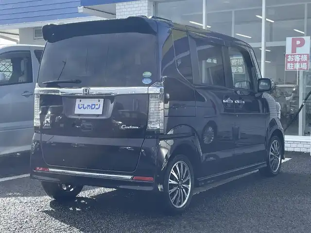 ホンダ Ｎ ＢＯＸ G ターボ Lパッケージ 徳島県 2015(平27)年 6.5万km プレミアムベルベットパープル・パール (株)IDOMが運営する【じしゃロン徳島店】の自社ローン専用車両になりますこちらは現金またはオートローンご利用時の価格です。/自社ローンご希望の方は別途その旨お申付け下さい”		/評価点4.5															/社外8型ナビゲーション/バックカメラ/後席フリップダウンモニター/ハーフレザーシート/HIDヘッドライト/フォグランプ/プッシュスタート/スマートキー	/スペアキー