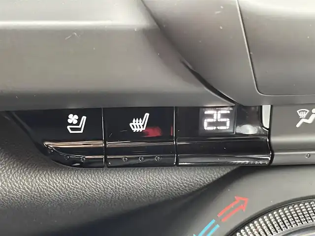 シボレー カマロ LT RS 静岡県 2019(平31)年 1.7万km 白 ワンオーナー/レザーシート/HUD/BSM/BOSEサウンド/アンビエントライト/純正ディスプレイオーディオ/(Bluetooth/CarPlay)/衝突被害軽減システム/バックカメラ/パーキングアシスト/メモリー付きパワーシート/シートヒーター/シートエアコン/スマートキー/ETC/ドライブレコーダー/純正フロアマット/純正20インチアルミホイール/保証書/取扱説明書/スペアキー/ボディーカラー(サミットホワイト)