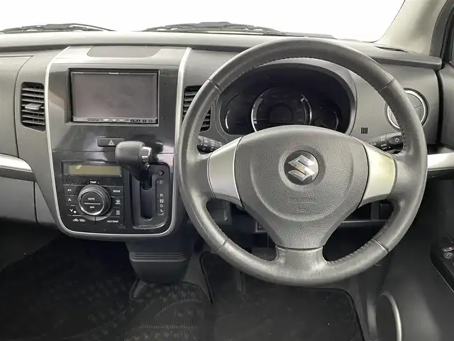 スズキ ワゴンＲ スティングレー リミテッド 福井県 2011(平23)年 13.6万km パールホワイト ハーフレザーシート/スマートキー/プッシュスタート/AAC/オートライト/フォグランプ/トランクスポイラー/純正アルミホイール/ETC/ドアバイザー/ウインカーミラー/革巻きステアリング/社外フロアマット/シートリフター/電格ミラー