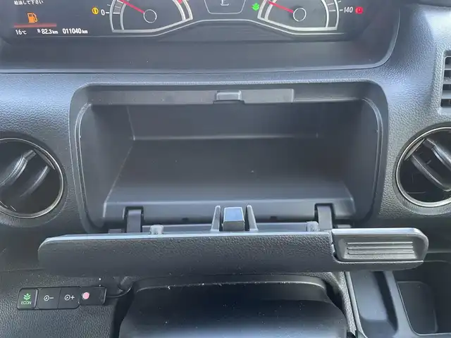 ホンダ Ｎ ＢＯＸ カスタム L 静岡県 2021(令3)年 1.1万km クリスタルブラックパール 純正ギャザズナビ/（AM/FM/CD/DVD/BT)/バックカメラ/フルセグTV/レーダークルーズコントロール/片側パワースライドドア/前席シートヒーター/前後型ドライブレコーダー/スマートキー/プッシュスタート/LEDヘッドライト/純正14インチアルミホイール/ホンダセンシング/衝突被害軽減ブレーキ/レーンキープアシスト/横滑り防止装置/純正フロアマット