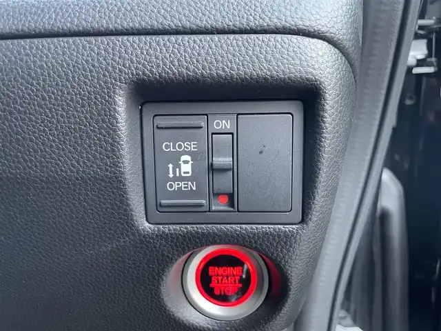 ホンダ Ｎ ＢＯＸ カスタム L 静岡県 2021(令3)年 1.1万km クリスタルブラックパール 純正ギャザズナビ/（AM/FM/CD/DVD/BT)/バックカメラ/フルセグTV/レーダークルーズコントロール/片側パワースライドドア/前席シートヒーター/前後型ドライブレコーダー/スマートキー/プッシュスタート/LEDヘッドライト/純正14インチアルミホイール/ホンダセンシング/衝突被害軽減ブレーキ/レーンキープアシスト/横滑り防止装置/純正フロアマット