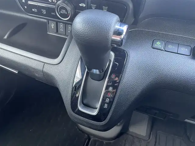 ホンダ Ｎ ＢＯＸ カスタム L 静岡県 2021(令3)年 1.1万km クリスタルブラックパール 純正ギャザズナビ/（AM/FM/CD/DVD/BT)/バックカメラ/フルセグTV/レーダークルーズコントロール/片側パワースライドドア/前席シートヒーター/前後型ドライブレコーダー/スマートキー/プッシュスタート/LEDヘッドライト/純正14インチアルミホイール/ホンダセンシング/衝突被害軽減ブレーキ/レーンキープアシスト/横滑り防止装置/純正フロアマット