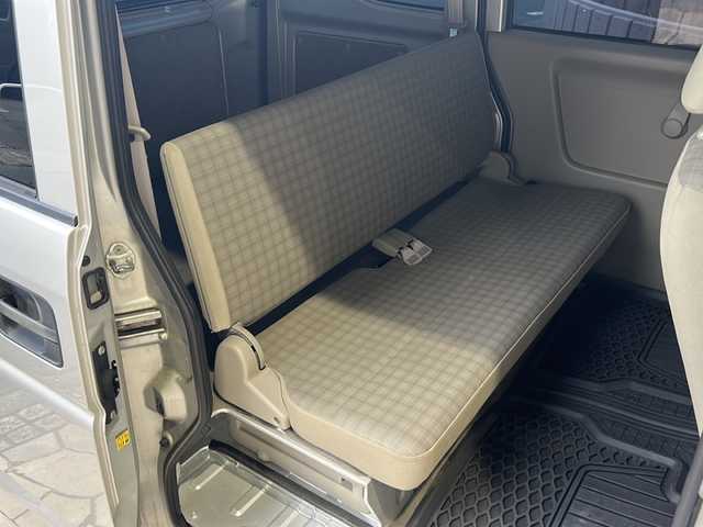スズキ エブリイ PA 静岡県 2014(平26)年 12万km シルキーシルバーメタリック 【主要装備】/社外ＳＤナビ　/Ｂｌｕｅｔｏｏｔｈ接続　/ＥＴＣ車載器　/ワンセグ　/マニュアルエアコン　/ＣＤ　/ＤＶＤ