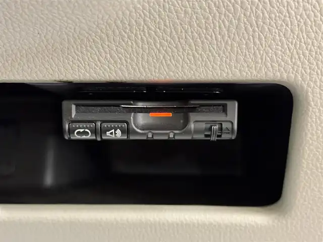 日産 デイズ ルークス X 群馬県 2017(平29)年 11.1万km プレミアムサンシャインオレンジ 安全装備/・衝突軽減ブレーキ/・アラウンドビューモニター/・横滑り防止/純正7インチナビ/・AM/FM/フルセグTV/・Bluetooth/MSV/SD/・CD/DVD/AUX/両側電動スライドドア/ETC/純正フロアマット/純正ドアバイザー/プッシュスタート/スマートキー