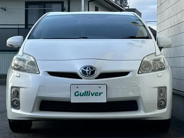 トヨタ プリウス S ツーリングセレクション 埼玉県 2009(平21)年 3.8万km パール ・ハイブリッド車/・車検R8年12月まで/・登録時走行37873km/・純正ナビゲーション/・フルセグTV/・バックカメラ/・純正17インチアルミホイール/・純正LEDヘッドライト/・ウインカードアミラー/・サイドエアバッグ/・カーテンエアバッグ/・スマートキー/・プッシュスタート/・ETC