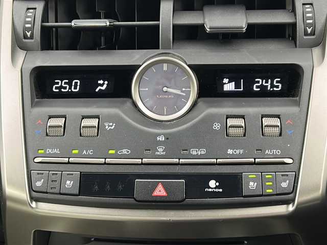 レクサス ＮＸ 300h Fスポーツ 宮城県 2020(令2)年 3.5万km ヒートブルーコントラストレイヤリング 禁煙車/ワンオーナー/パノラマガラスルーフ/レクサスセーフティシステム/・プリクラッシュセーフティ/・レーントレーシングアシスト/・レーダークルーズコントロール/・オートハイビームアシスト/純正ナビ/・CD.DVD.SD.BT.USB/フルセグTV/バックカメラ/ホワイトレザーシート/・前席パワーシート（D席メモリー付）/・前席シートヒーター/・前席エアシート/パワーバックドア/電動パーキングブレーキ/オートホールド機能/AC100V充電/ステアリングヒーター/パドルシフト/ステアリングスイッチ/ビルトインETC2.0/社外ドライブレコーダー（FR）/LEDヘッドライト/LEDフォグランプ/純正18インチアルミホイール