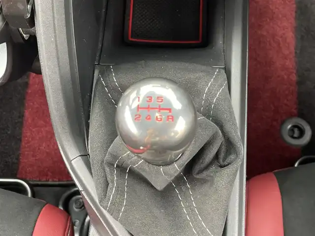 ホンダ Ｓ６６０ モデューロX 東京都 2022(令4)年 3万km ソニックグレーパール 特別限定仕様車/6MT/オープンカー/6.1インチ純正ディスプレイ/スカイサウンドスピーカーシステム/バックカメラ/クルーズコントロール/ETC/前後ドライブレコーダー/ipod対応USBプレイヤー/チタンシフトノブ/カーボン調インナーパネル/ハーフレザーシート/LEDヘッドライト/シティーブレーキアクティブシステム/純正アルミホイール（F15、R16インチ）/アクティブスポイラー/スマートキー/シートセンターバッグ/純正フロアマット