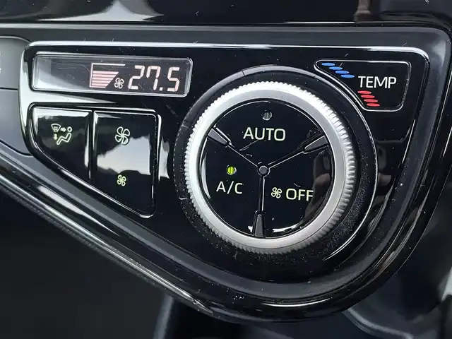 トヨタ アクア S スタイルブラック 香川県 2019(平31)年 9万km ブラックマイカ Toyota Safety Sense/・プリクラッシュセーフティ/・レーンディパーチャーアラート/・オートマチックハイビーム/・先行車発進告知機能/・インテリジェントクリアランスソナー/・パーキングサポートブレーキ/純正7インチSDナビ/→フルセグ/CD/DVD/Bluetooth/AM/FM/バックカメラ/LEDヘッドライト/社外15インチアルミ/純正フロアマット/ETC/ステアリングリモコン/プッシュスタート/スマートキー/電動格納ミラー/横滑り防止装置