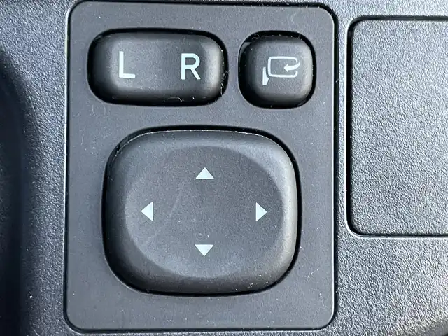 トヨタ アクア S スタイルブラック 香川県 2019(平31)年 9万km ブラックマイカ Toyota Safety Sense/・プリクラッシュセーフティ/・レーンディパーチャーアラート/・オートマチックハイビーム/・先行車発進告知機能/・インテリジェントクリアランスソナー/・パーキングサポートブレーキ/純正7インチSDナビ/→フルセグ/CD/DVD/Bluetooth/AM/FM/バックカメラ/LEDヘッドライト/社外15インチアルミ/純正フロアマット/ETC/ステアリングリモコン/プッシュスタート/スマートキー/電動格納ミラー/横滑り防止装置