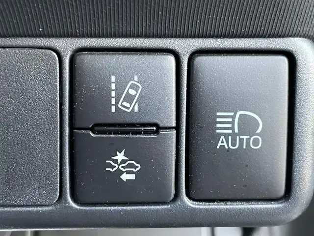 トヨタ アクア S スタイルブラック 香川県 2019(平31)年 9万km ブラックマイカ Toyota Safety Sense/・プリクラッシュセーフティ/・レーンディパーチャーアラート/・オートマチックハイビーム/・先行車発進告知機能/・インテリジェントクリアランスソナー/・パーキングサポートブレーキ/純正7インチSDナビ/→フルセグ/CD/DVD/Bluetooth/AM/FM/バックカメラ/LEDヘッドライト/社外15インチアルミ/純正フロアマット/ETC/ステアリングリモコン/プッシュスタート/スマートキー/電動格納ミラー/横滑り防止装置