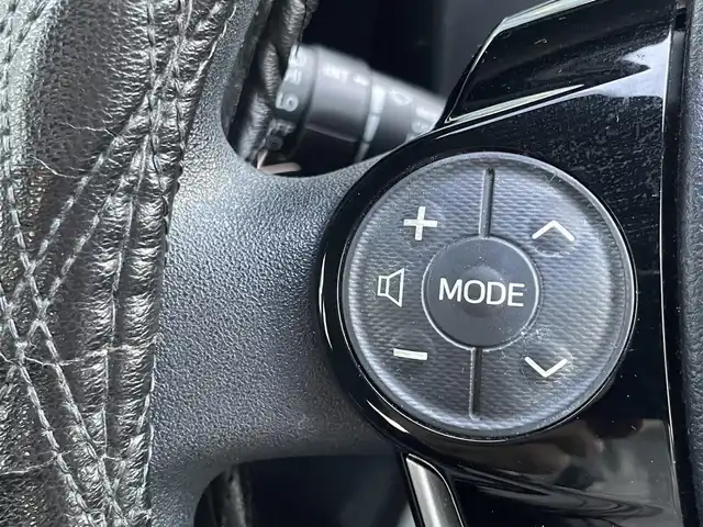 トヨタ アクア S スタイルブラック 香川県 2019(平31)年 9万km ブラックマイカ Toyota Safety Sense/・プリクラッシュセーフティ/・レーンディパーチャーアラート/・オートマチックハイビーム/・先行車発進告知機能/・インテリジェントクリアランスソナー/・パーキングサポートブレーキ/純正7インチSDナビ/→フルセグ/CD/DVD/Bluetooth/AM/FM/バックカメラ/LEDヘッドライト/社外15インチアルミ/純正フロアマット/ETC/ステアリングリモコン/プッシュスタート/スマートキー/電動格納ミラー/横滑り防止装置