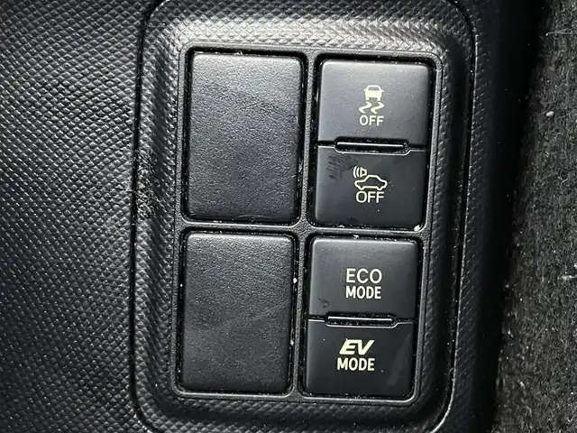 トヨタ アクア S スタイルブラック 香川県 2019(平31)年 9万km ブラックマイカ Toyota Safety Sense/・プリクラッシュセーフティ/・レーンディパーチャーアラート/・オートマチックハイビーム/・先行車発進告知機能/・インテリジェントクリアランスソナー/・パーキングサポートブレーキ/純正7インチSDナビ/→フルセグ/CD/DVD/Bluetooth/AM/FM/バックカメラ/LEDヘッドライト/社外15インチアルミ/純正フロアマット/ETC/ステアリングリモコン/プッシュスタート/スマートキー/電動格納ミラー/横滑り防止装置